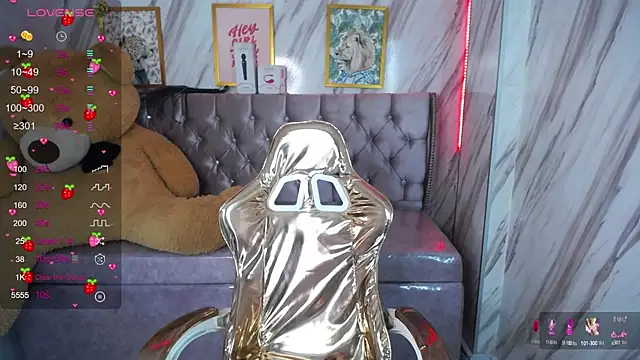 Snapshot of Laia_angel_b chatting on December 24, 2024, 3:38 am Laia angel b online show from December 24, 2024, 3:38 am