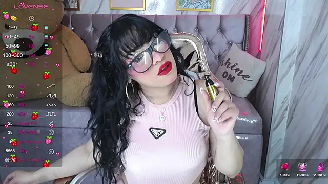 Snapshot of Laia_angel_b chatting on January 12, 2025, 3:28 am Laia angel b online show from January 12, 2025, 3:28 am