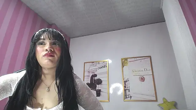 Snapshot of Laia_angel_b chatting on March 14, 2025, 6:53 am Laia angel b online show from March 14, 2025, 6:53 am