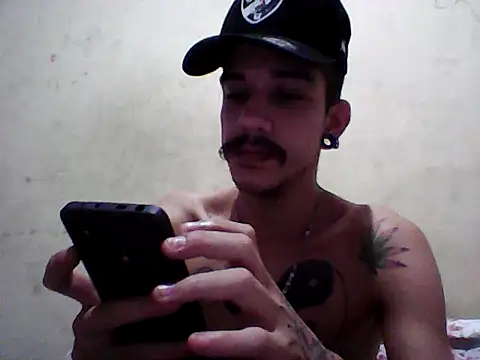 Snapshot of gatobranco001 chatting on March 19, 2025, 2:59 am gatobranco001 online show from March 19, 2025, 2:59 am