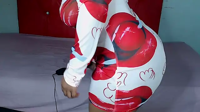 EbonyBentley online show from October 27, 2025, 3:27 pm