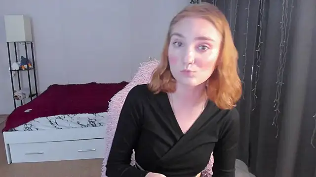 ReddHotPipper online show from September 28, 2025, 2:39 am