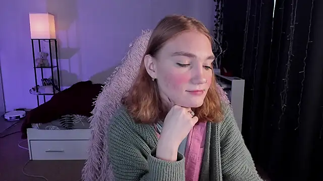 ReddHotPipper online show from November 5, 2025, 3:17 am