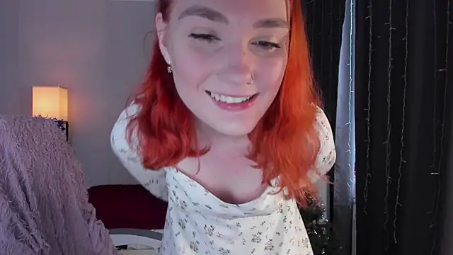 ReddHotPipper online show from December 22, 2025, 3:47 am