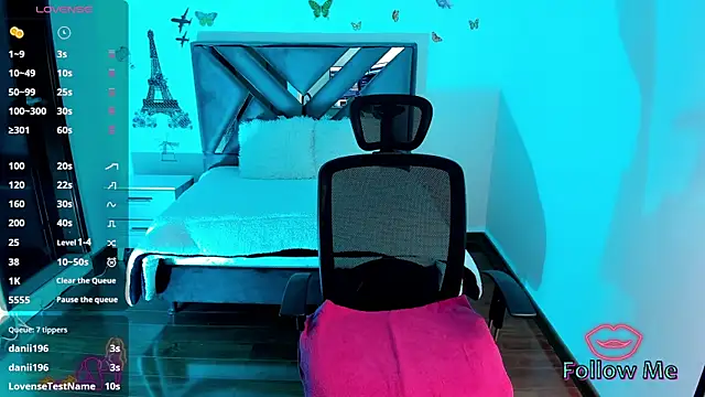 Dana martinezz online show from December 4, 2024, 6:17 pm