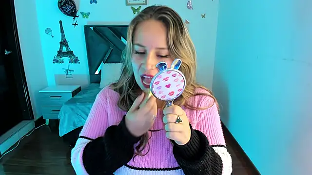 Dana martinezz online show from February 4, 2025, 4:26 am