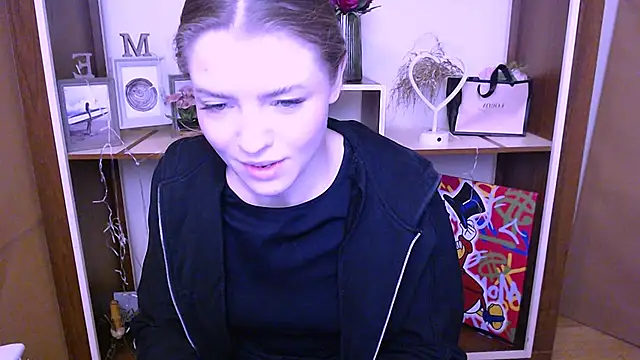 MissOliviaa  online show from December 24, 2024, 10:55 am