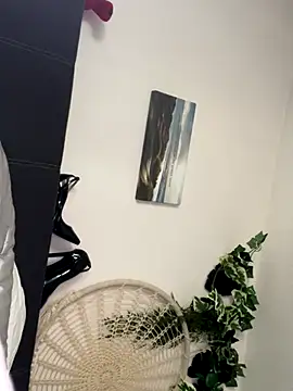 Snapshot of AlyssaHottv_ chatting on October 2, 2025, 7:48 am AlyssaHottv online show from October 2, 2025, 7:48 am