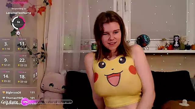 Moona xx online show from November 12, 2025, 9:25 pm