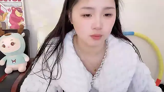Snapshot of SU__SU chatting on March 7, 2025, 4:57 am SU SU online show from March 7, 2025, 4:57 am