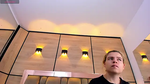 dorothy vegga online show from November 17, 2025, 4:40 am