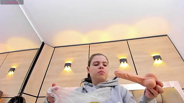 dorothy vegga online show from January 6, 2026, 3:21 am