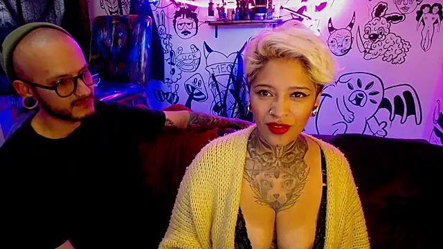 tatouagendecouple online show from February 13, 2025, 9:06 pm