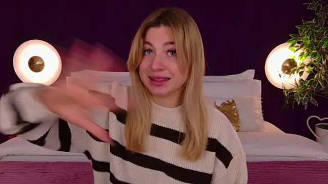 HelenaMorgan online show from October 22, 2025, 3:07 am