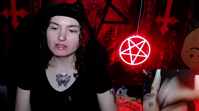 BrandiWRLD 999 online show from October 9, 2025, 7:34 pm