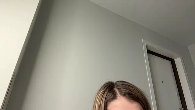 Snapshot of elisa_moon chatting on February 7, 2025, 3:12 am elisa moon online show from February 7, 2025, 3:12 am