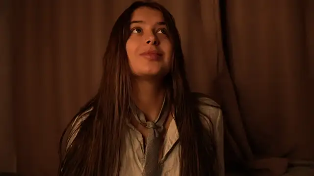 Snapshot of elisa_moon chatting on October 11, 2025, 4:49 pm elisa moon online show from October 11, 2025, 4:49 pm