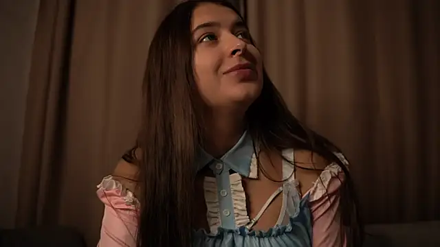 Snapshot of elisa_moon chatting on November 7, 2025, 9:42 am elisa moon online show from November 7, 2025, 9:42 am