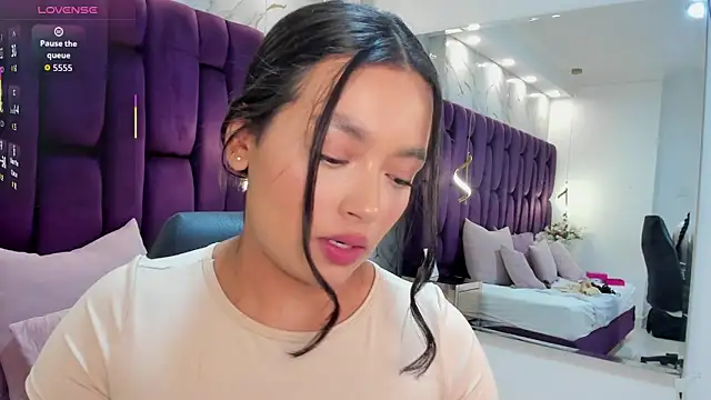 emma carterr1 online show from April 12, 2026, 4:12 pm