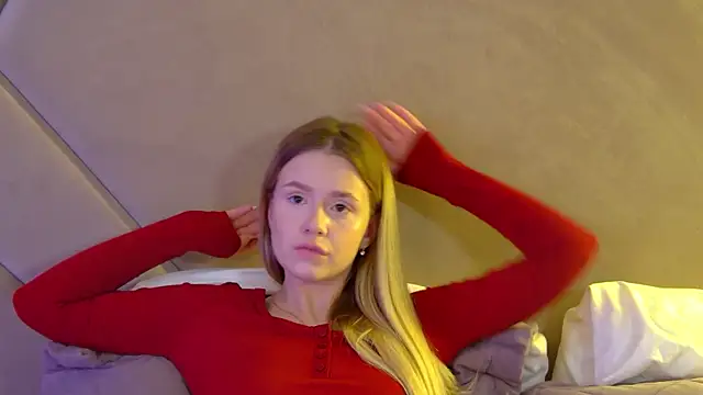 MilanaBalmain online show from June 30, 2026, 4:35 am