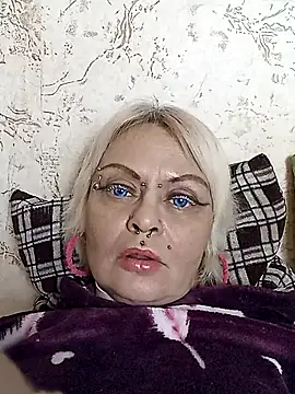 Gardener of Illusions online show from December 18, 2025, 3:23 am