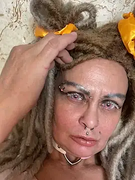 Gardener of Illusions online show from February 6, 2026, 2:27 am