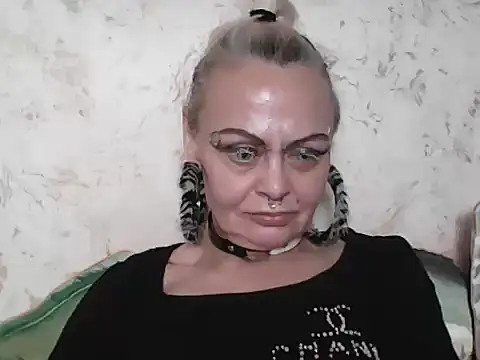 Gardener of Illusions online show from May 12, 2026, 11:29 am