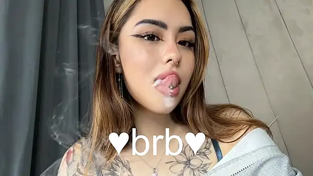 baby  kim online show from October 7, 2025, 8:06 pm