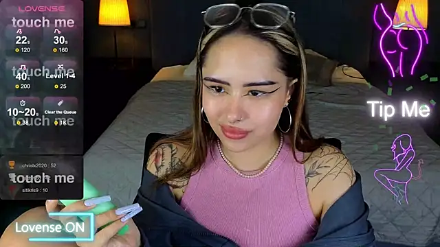 baby  kim online show from November 27, 2025, 8:16 am