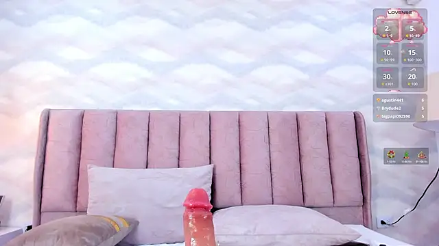 im nika  online show from December 30, 2024, 7:48 am