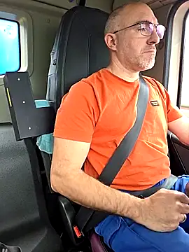 Snapshot of Crosss-23cm chatting on November 10, 2025, 8:46 am Crosss-23cm online show from November 10, 2025, 8:46 am