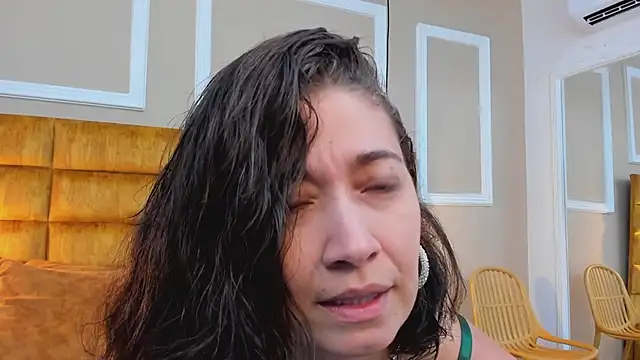 Snapshot of adarussell chatting on March 17, 2025, 1:08 pm adarussell online show from March 17, 2025, 1:08 pm