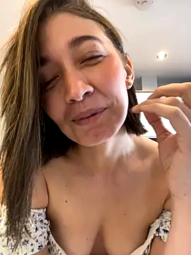 Snapshot of adarussell chatting on September 26, 2025, 11:25 am adarussell online show from September 26, 2025, 11:25 am