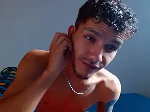 Snapshot of Benjamin_show chatting on January 24, 2025, 3:45 pm Benjamin show online show from January 24, 2025, 3:45 pm