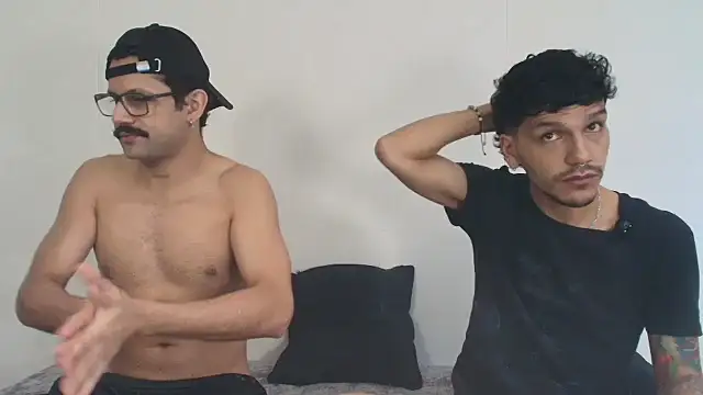 Snapshot of Benjamin_show chatting on February 10, 2026, 3:38 pm Benjamin show online show from February 10, 2026, 3:38 pm