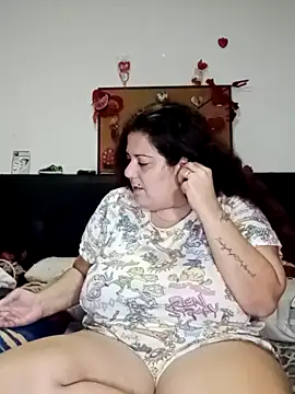 kittymorenita26 online show from January 30, 2025, 9:36 pm