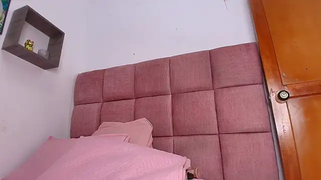 samantha sw online show from March 5, 2025, 3:08 am