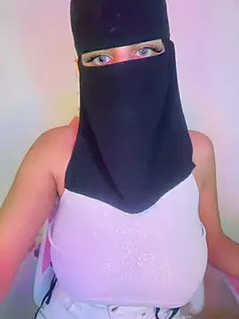 Snapshot of shanelle0 chatting on February 19, 2025, 7:48 pm shanelle0 online show from February 19, 2025, 7:48 pm