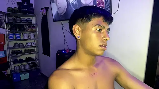  Billowy  online show from November 14, 2025, 4:33 am