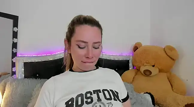 JanneKim online show from February 5, 2025, 12:31 am