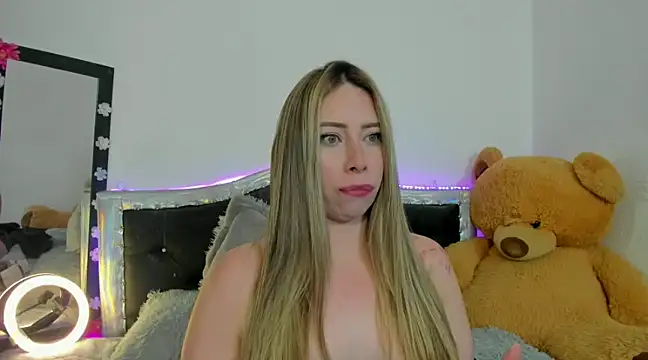 JanneKim online show from February 18, 2025, 2:38 am