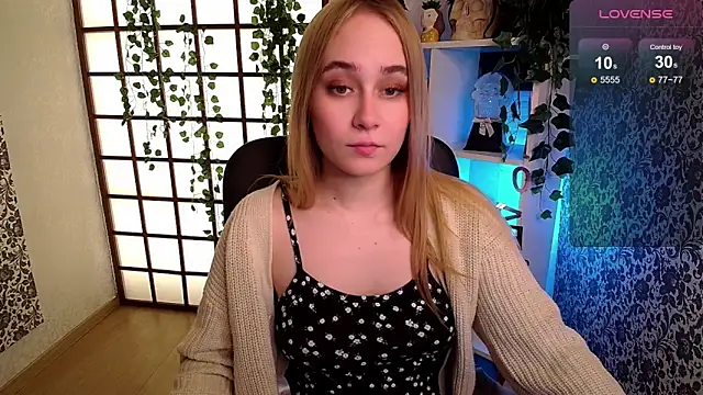 LianaBright online show from December 5, 2024, 3:59 am