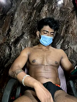 rony6663 online show from November 7, 2025, 6:24 am