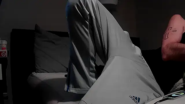 Snapshot of smokee_parT903 chatting on October 23, 2025, 12:21 am smokee parT903 online show from October 23, 2025, 12:21 am