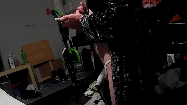 Snapshot of smokee_parT903 chatting on October 24, 2025, 7:43 pm smokee parT903 online show from October 24, 2025, 7:43 pm