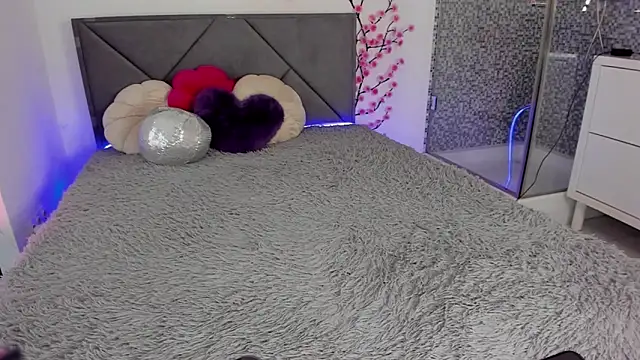 KristiVegass online show from September 24, 2025, 5:33 am