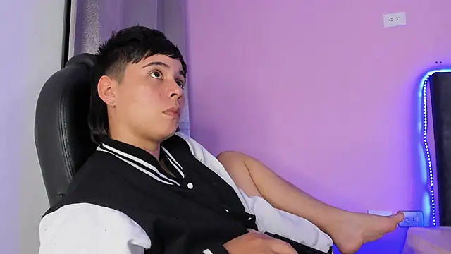 AbbySmiitth  online show from January 11, 2025, 6:12 pm