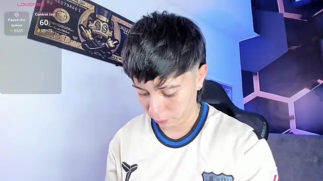 AbbySmiitth  online show from September 21, 2025, 5:25 pm