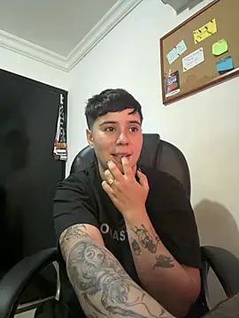 AbbySmiitth  online show from April 16, 2026, 7:25 pm