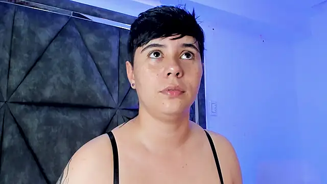 Snapshot of AbbySmiitth_ chatting on April 29, 2026, 10:05 pm AbbySmiitth online show from April 29, 2026, 10:05 pm